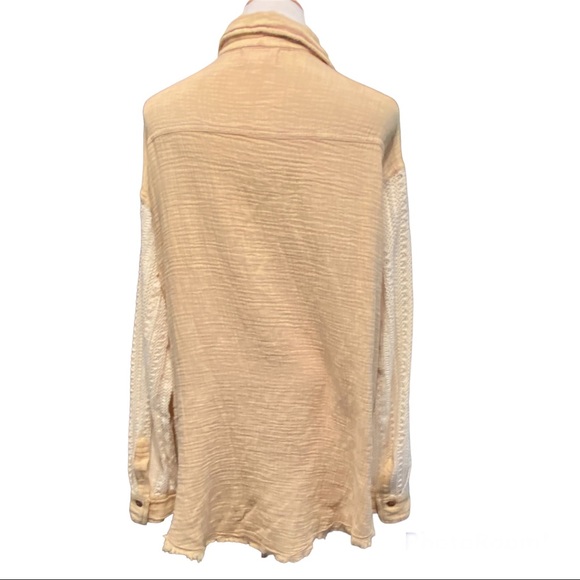 Oli + Hali Oversized Button Down with Crochet Sleeves - Picture 3 of 7